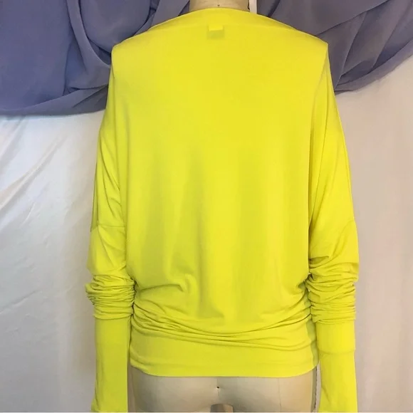 ❄️Sale❄️ Moda International Neon Yellow boat neck batwing long sleeve top xsmall - Picture 5 of 5